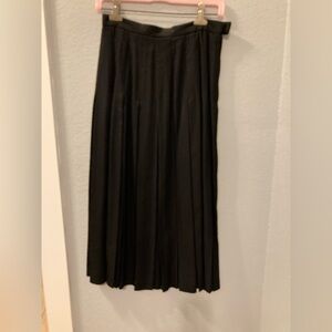 Size 8 Evan Picone  Pleated Maxi Skirt. New Old Stock VINTAGE!